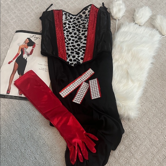 Leg Avenue Black and White Diva Costume - Picture 2 of 2